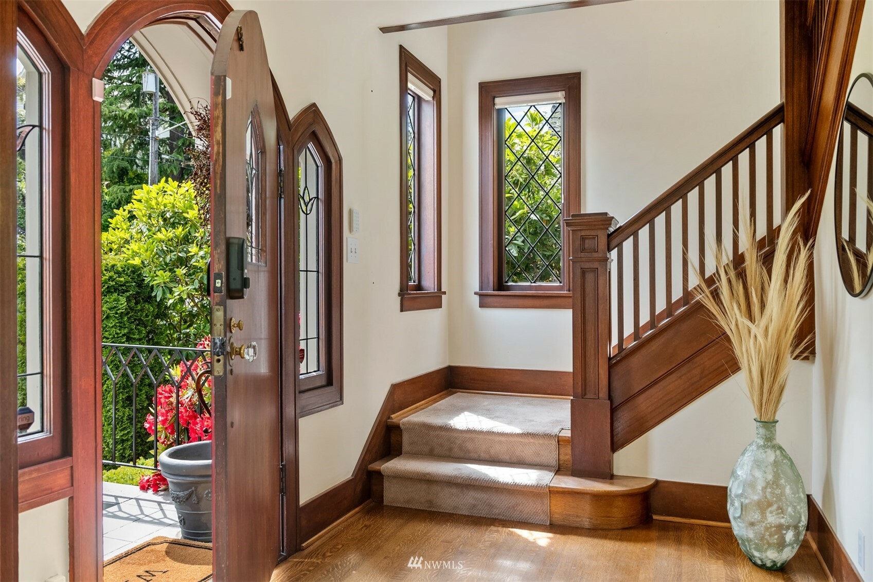 Property Photo: 2114 E Crescent Drive WA 98112