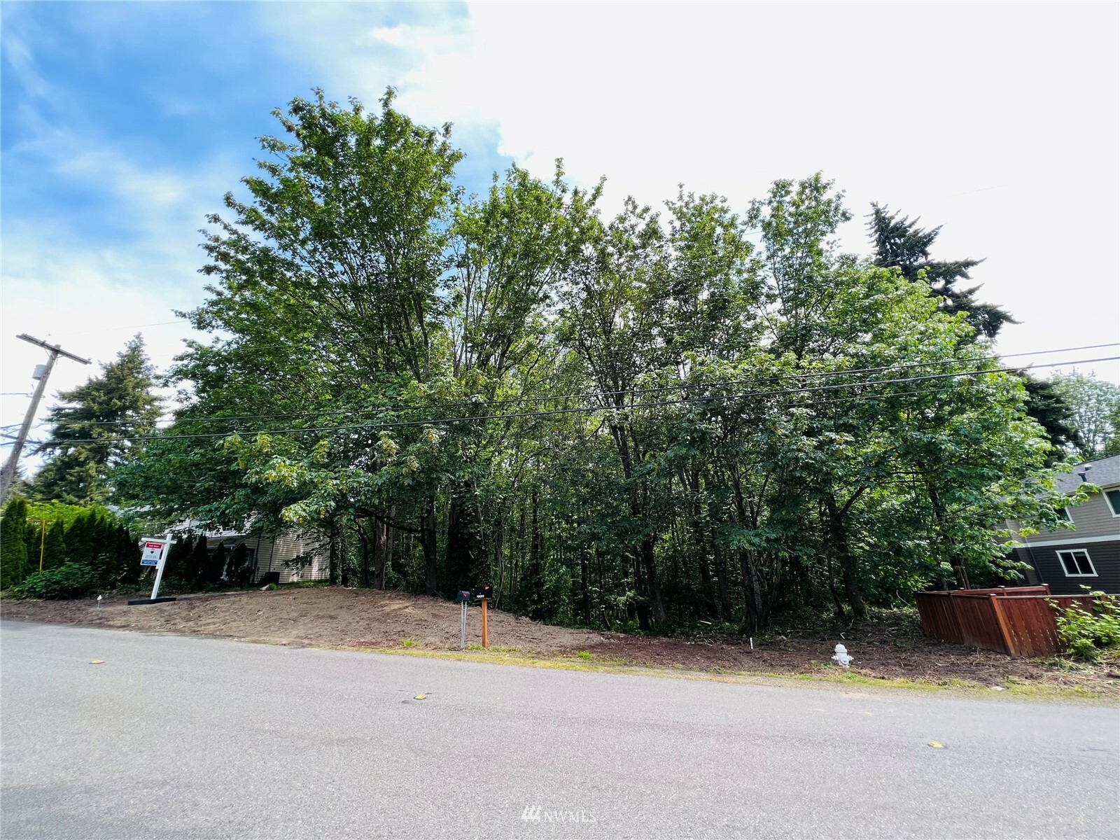 Property Photo:  15008 75th Avenue NE  WA 98028 