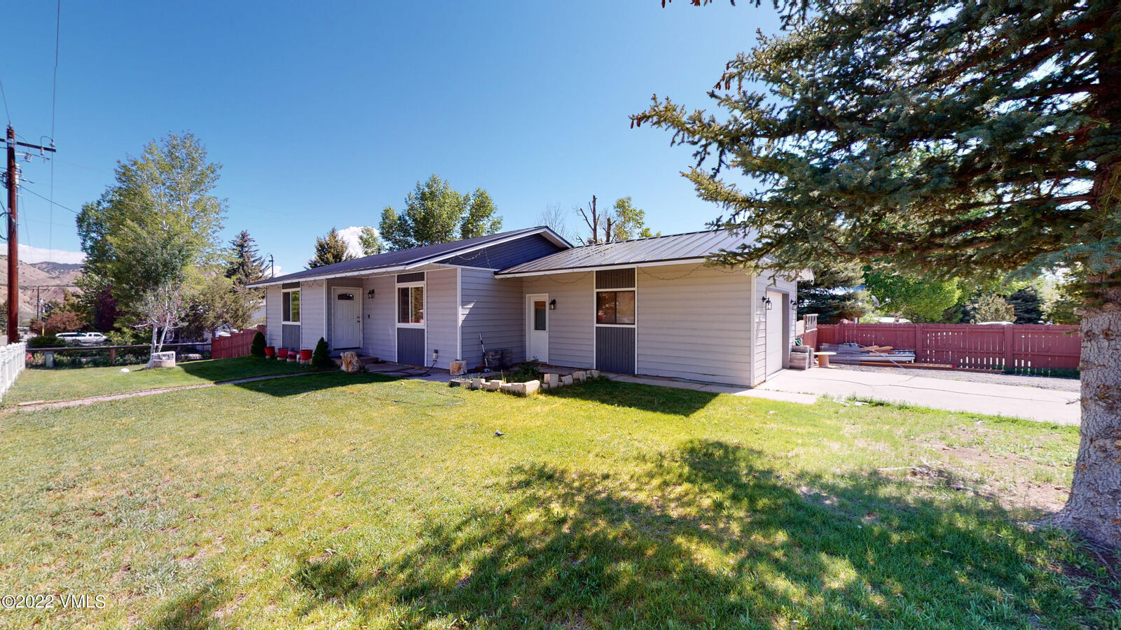 Property Photo: 98 Beacon Court CO 81637