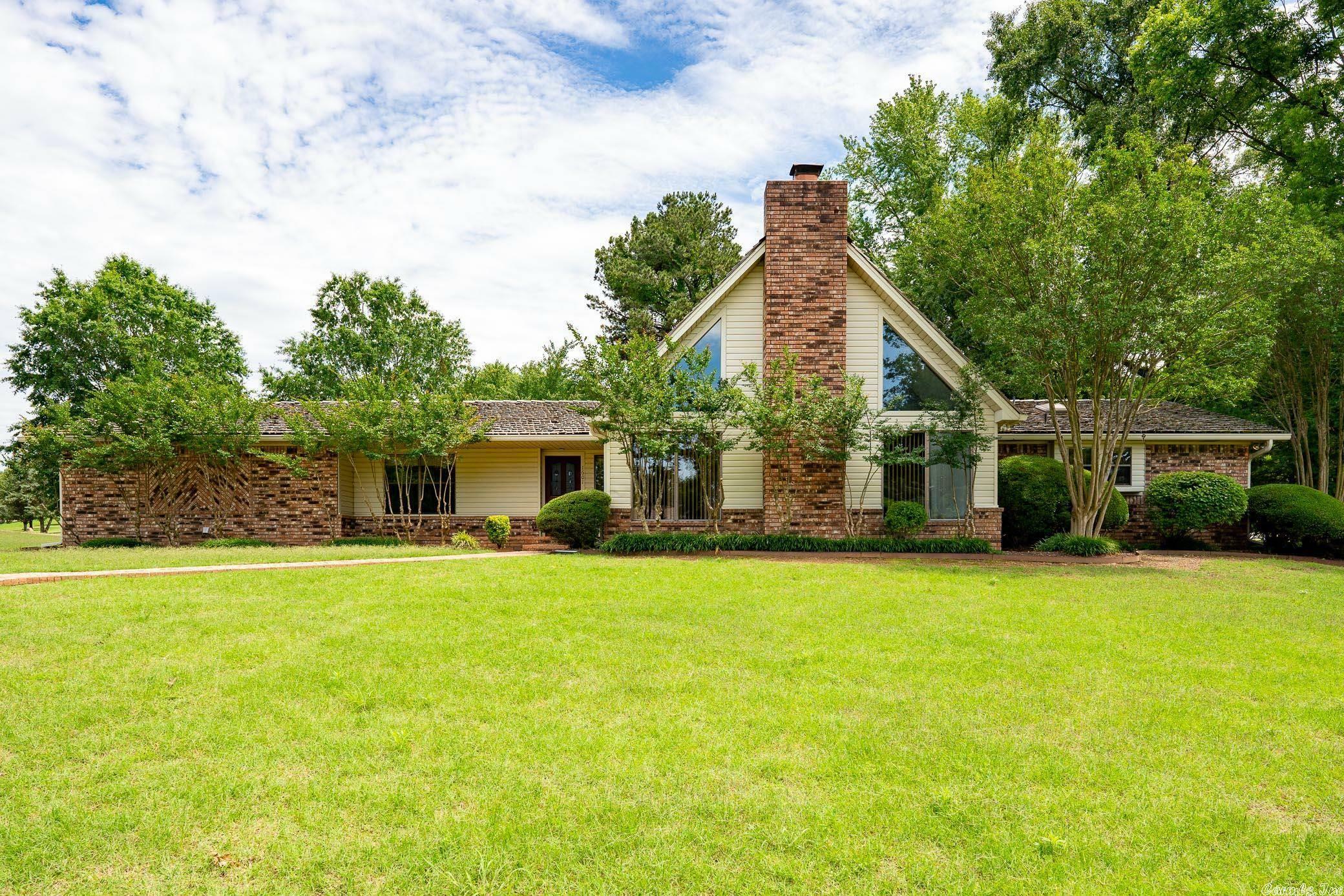 Property Photo:  1601 Quail Creek Drive  AR 73032 