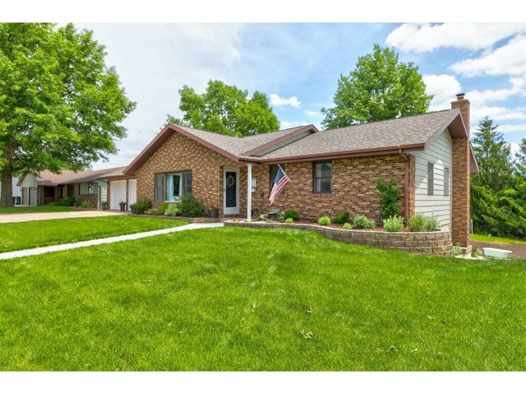 Property Photo: 1326 E 7th Street IA 50219