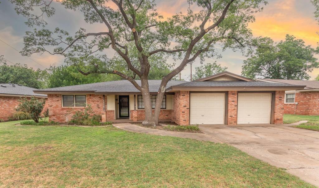 Property Photo:  6016 Norfolk Avenue  TX 79413 