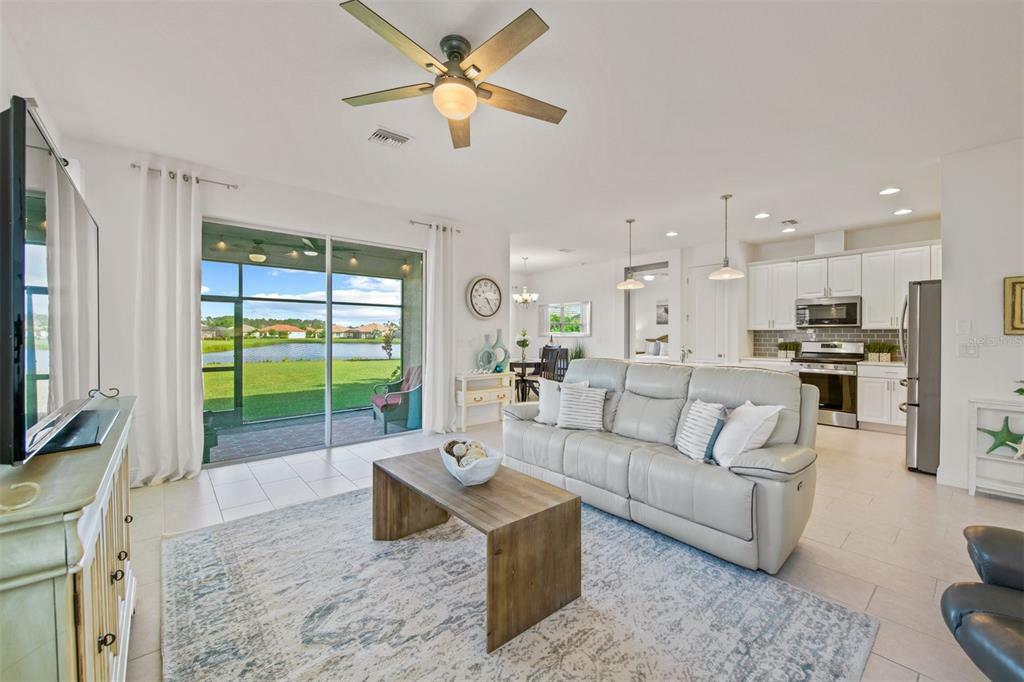Property Photo: 10017 Carnoustie Place FL 34211