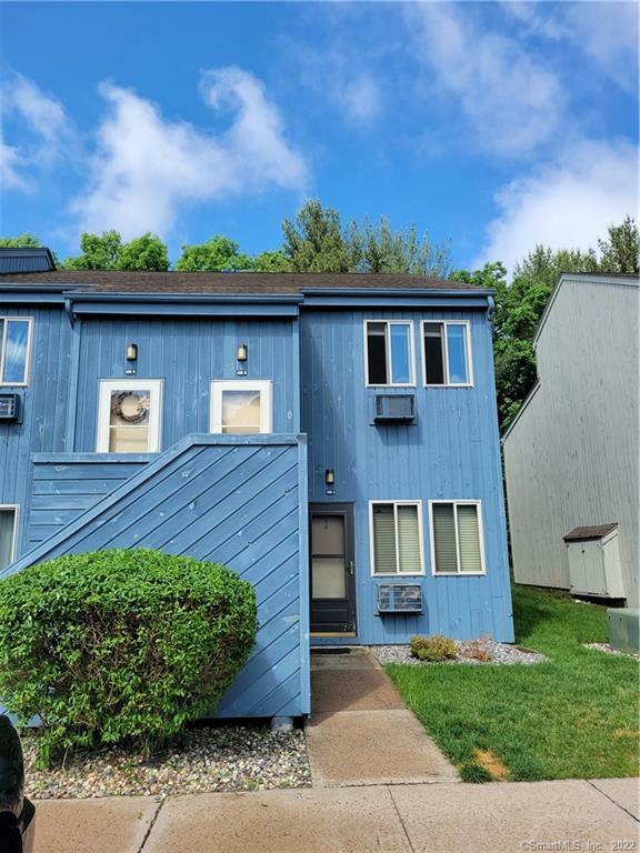 Property Photo: 426 Emmett Street B CT 06010