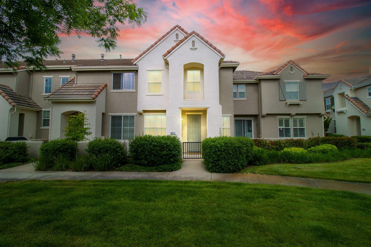 Property Photo: 807 Esplanade Circle CA 95630