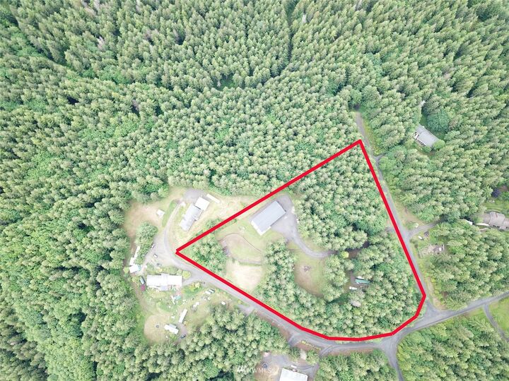 Property Photo:  109 Canyonview  WA 98532 