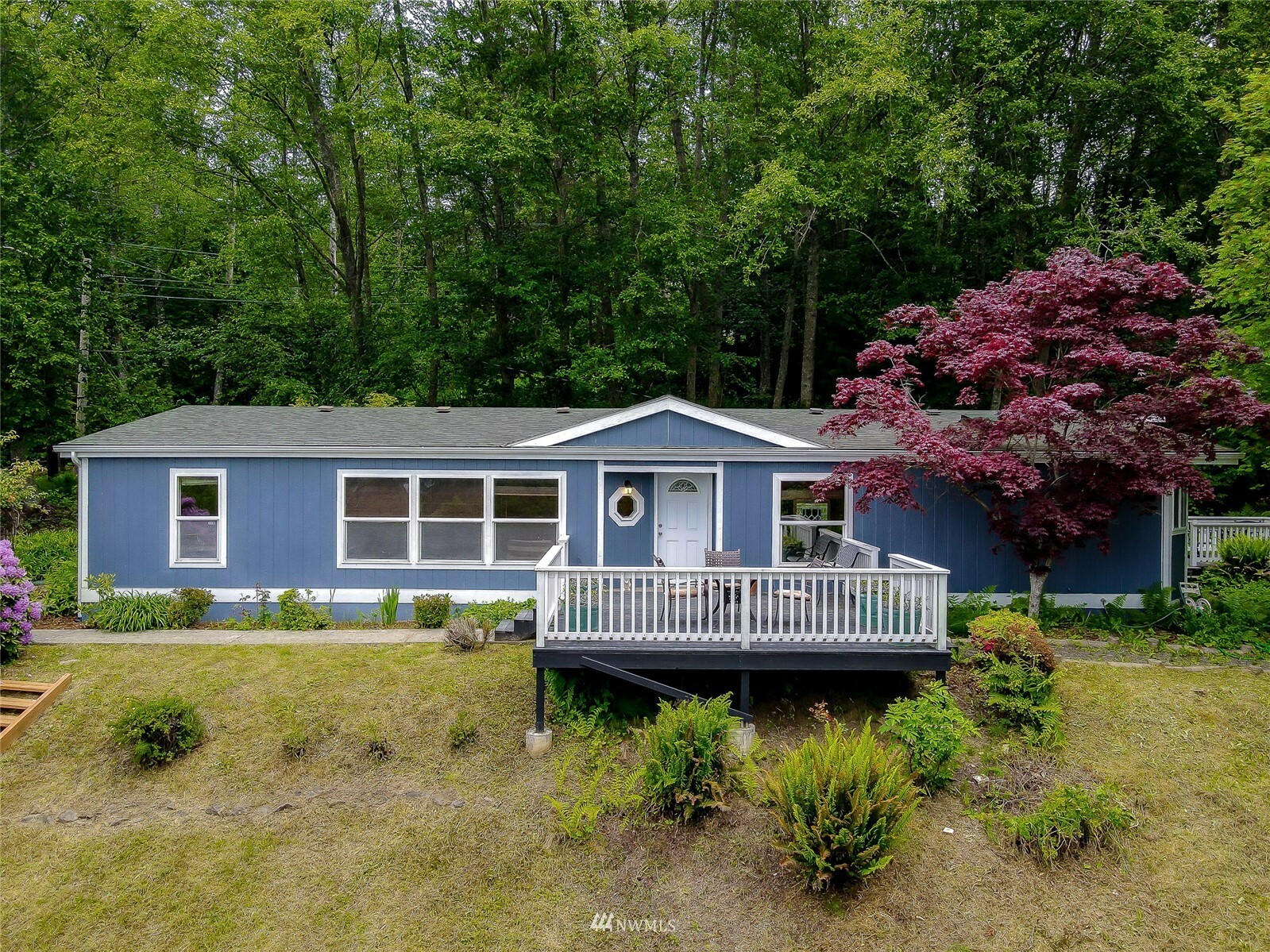 Property Photo: 7489 NE Beachwood Avenue WA 98370