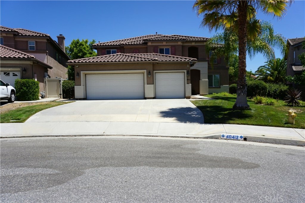 Property Photo:  40412 Erica Avenue  CA 92562 