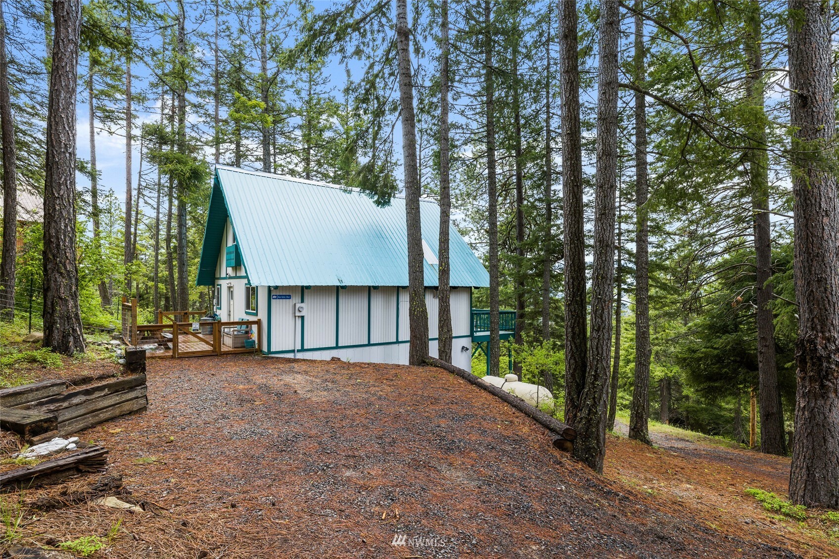 Property Photo:  791 Pine Loch Sun Drive  WA 98940 