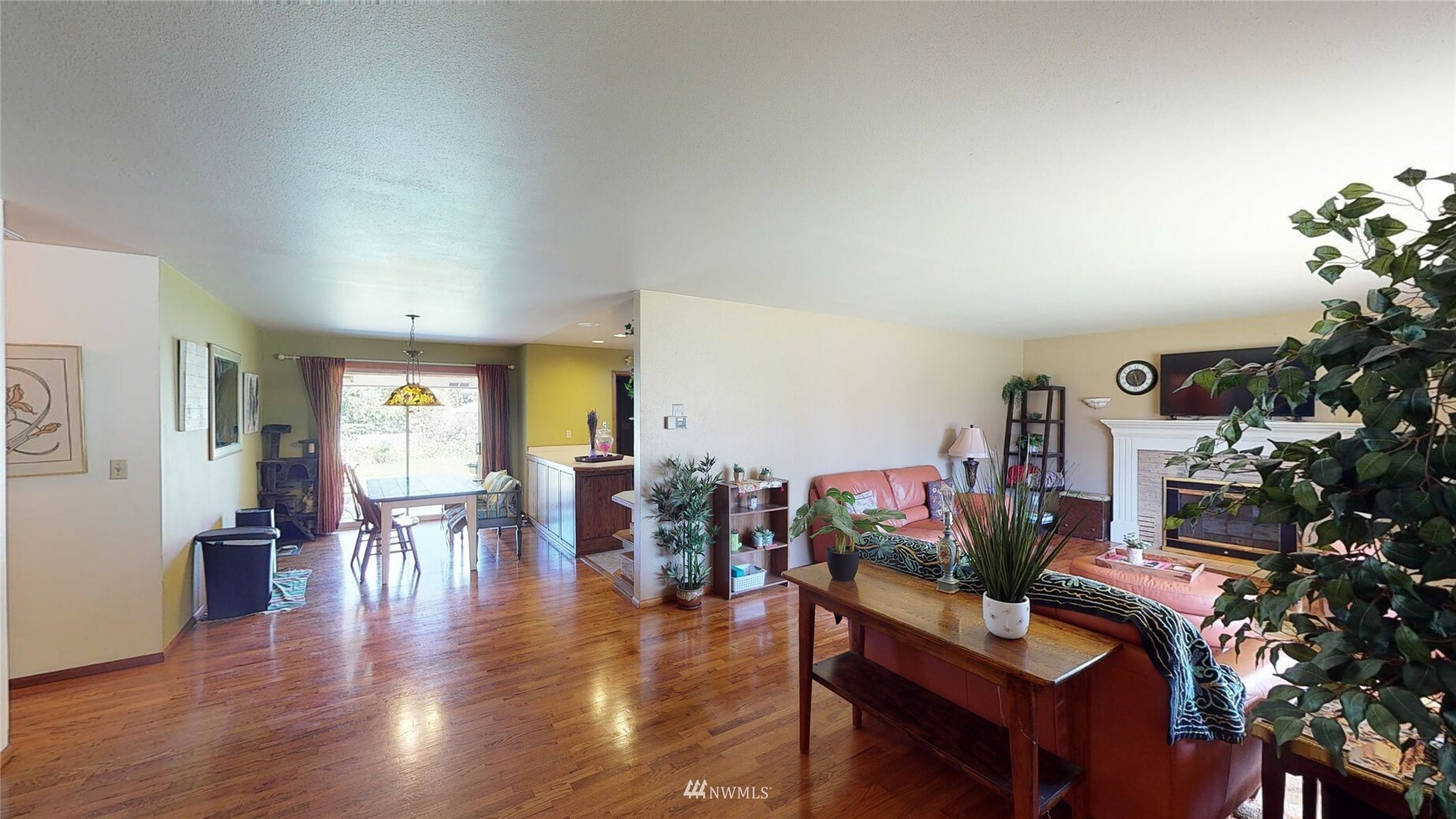 Property Photo:  1327 Dakota Street  WA 99362 