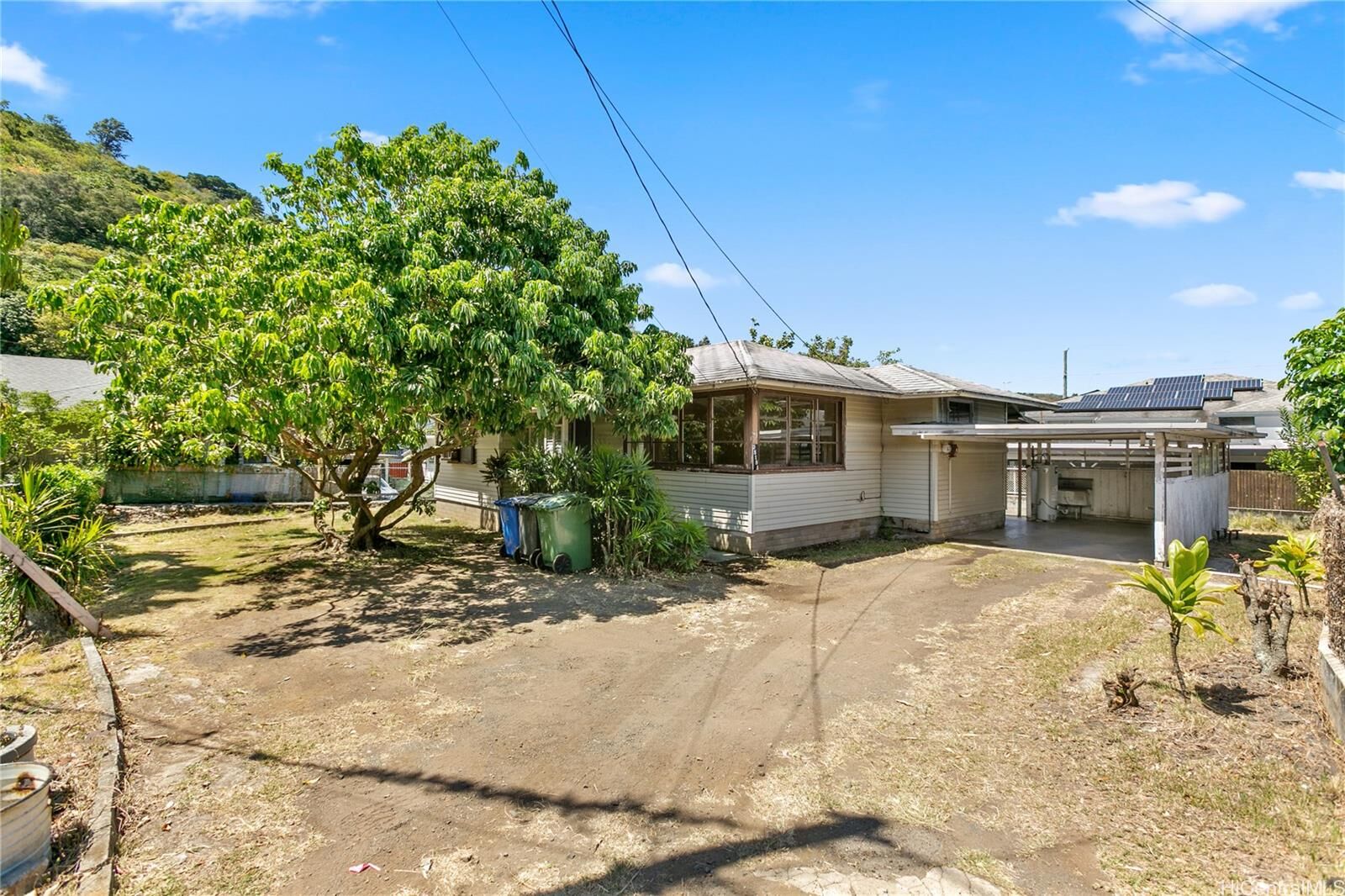 Property Photo:  2519 Pauoa Road A  HI 96813 