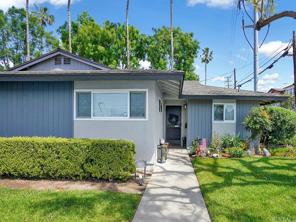 Property Photo: 1425 Prospect Ave. Unit D CA 92870
