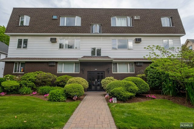 Property Photo:  137 Orient Way  NJ 07070 