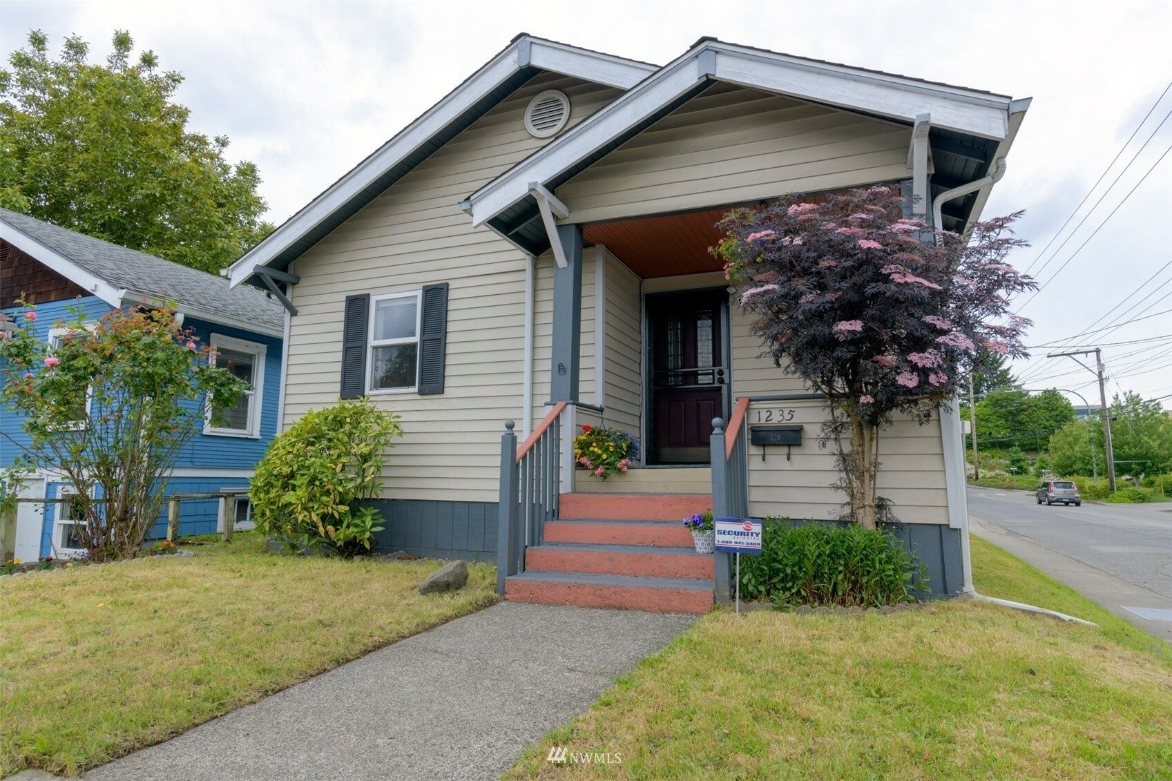 Property Photo:  1235 Warren Avenue  WA 98337 