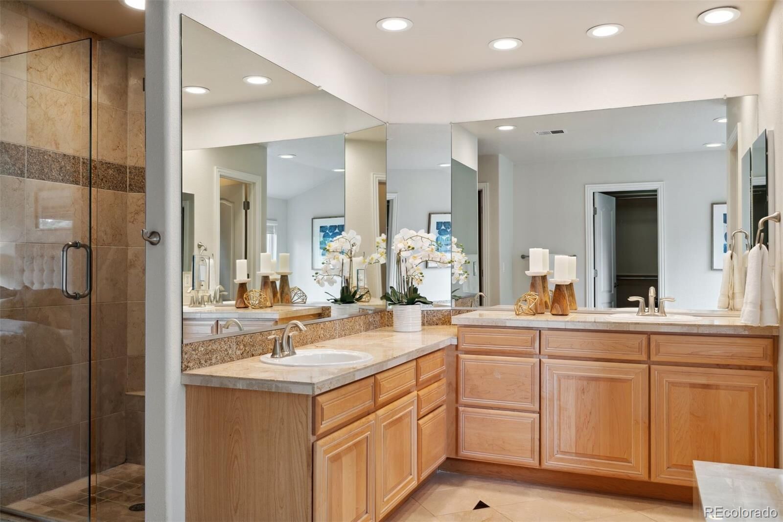 Property Photo: 21548 E Ottawa Circle CO 80016