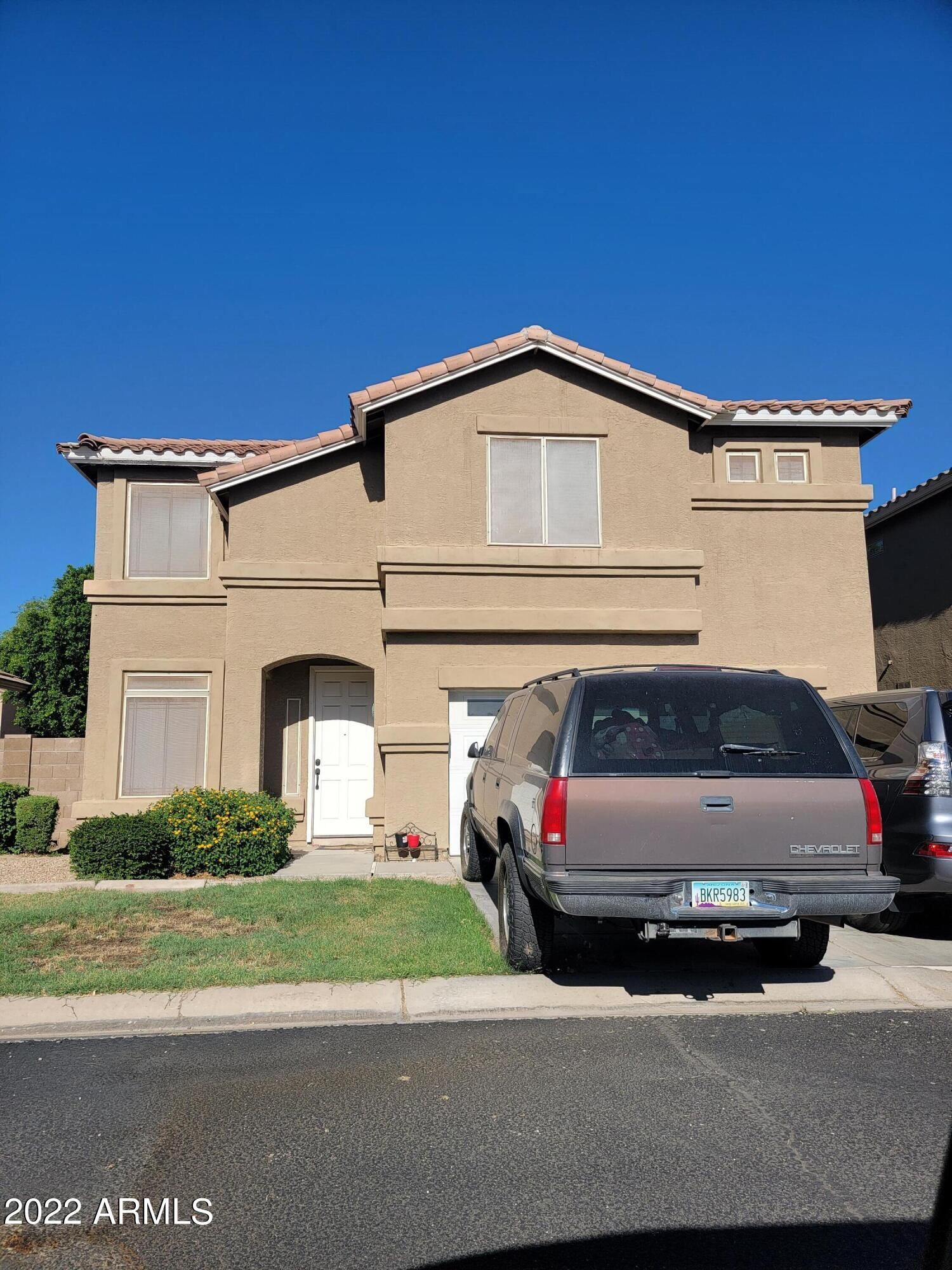 Property Photo: 801 S Bedford Drive AZ 85225