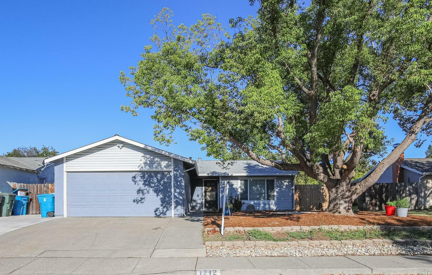 Property Photo: 1212 Needham Drive CA 95687