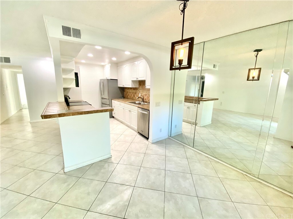 Property Photo:  4664 Park Granada 150  CA 91302 