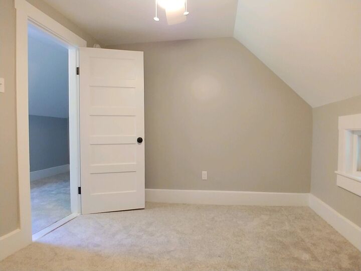 Property Photo:  162 County Road  NH 03110 