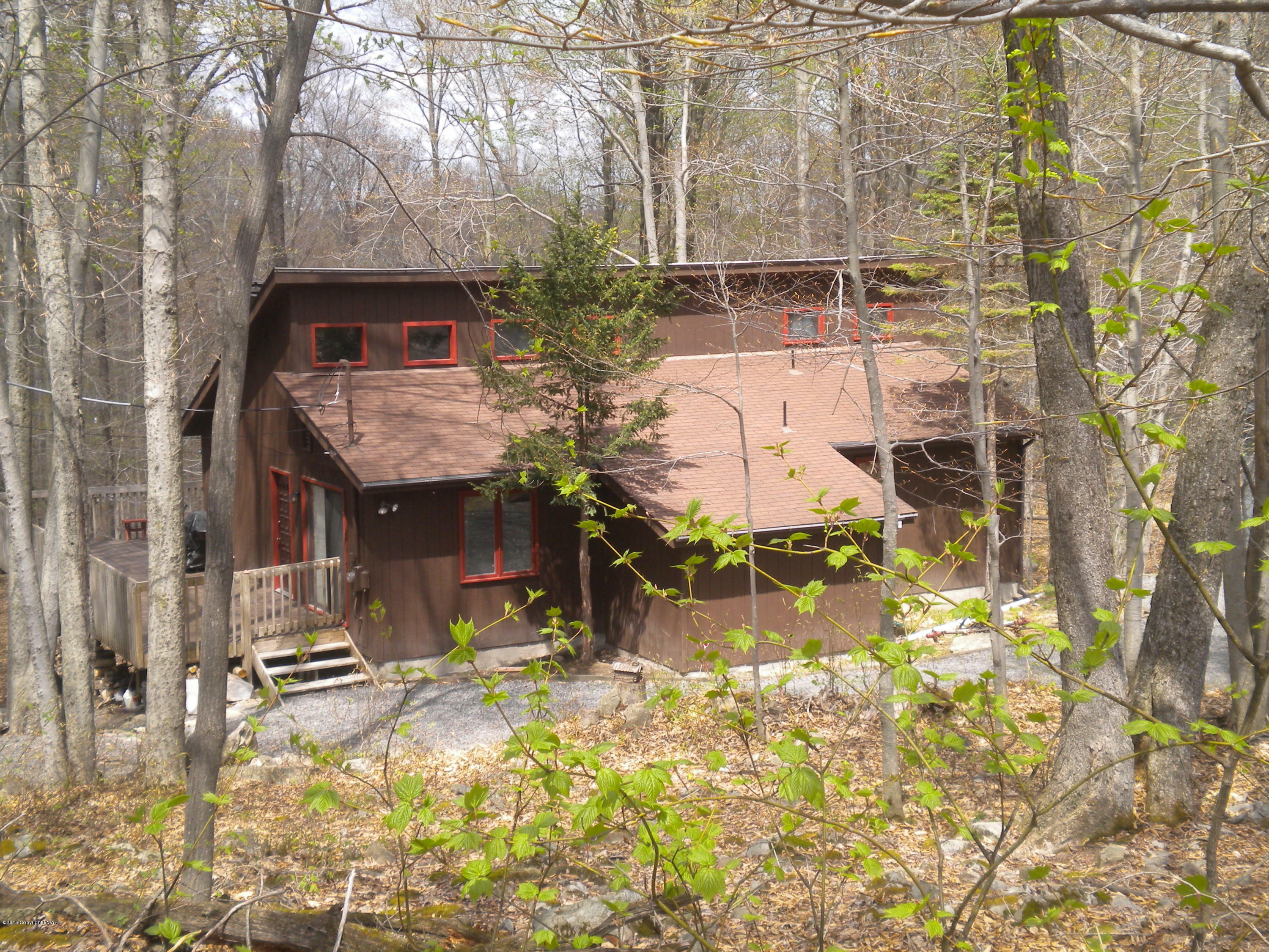 Property Photo:  161 Mountainside Drive  PA 18424 