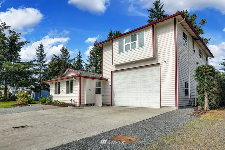 Property Photo: 11906 46th Avenue NE WA 98271