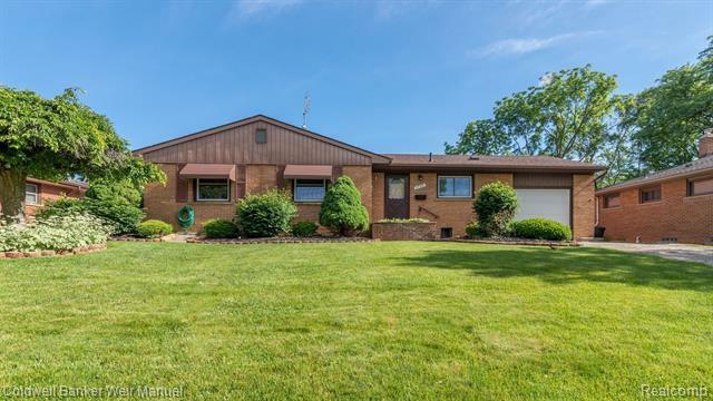 Property Photo: 1736 Weldon Boulevard MI 48103