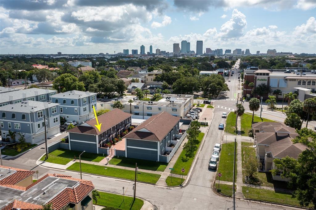 Property Photo: 212 S Tampania Avenue 212 FL 33609