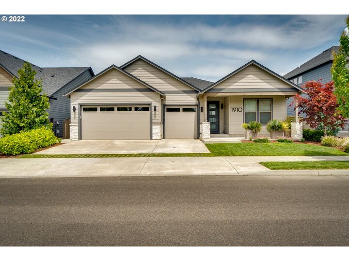 1910 NW 116th Cir  Vancouver WA 98685 photo