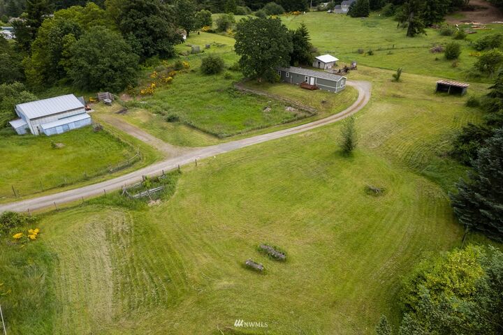 Property Photo: 11944 Koeppen Road SE WA 98597