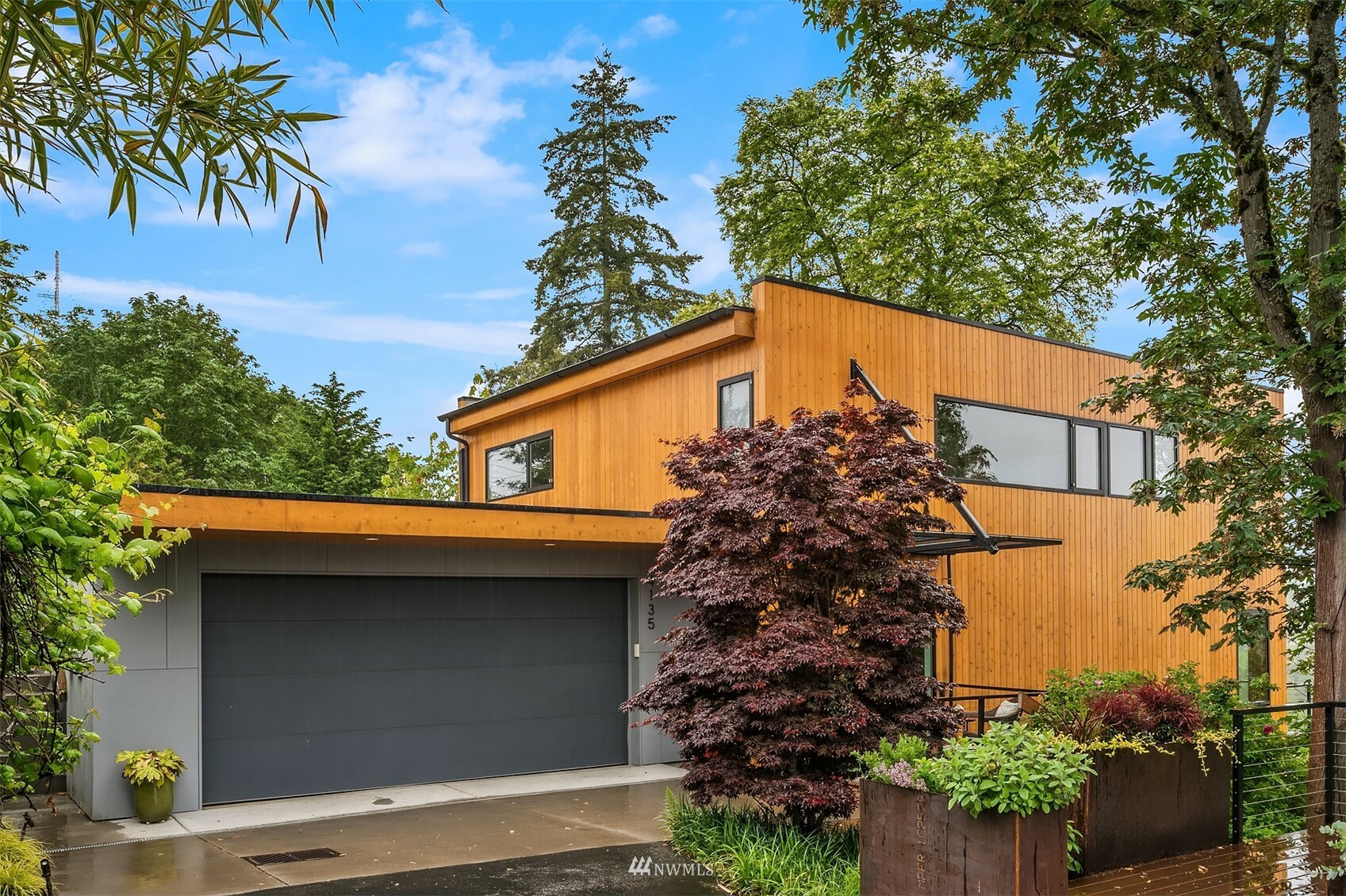 Property Photo:  4135 21st Avenue SW  WA 98106 