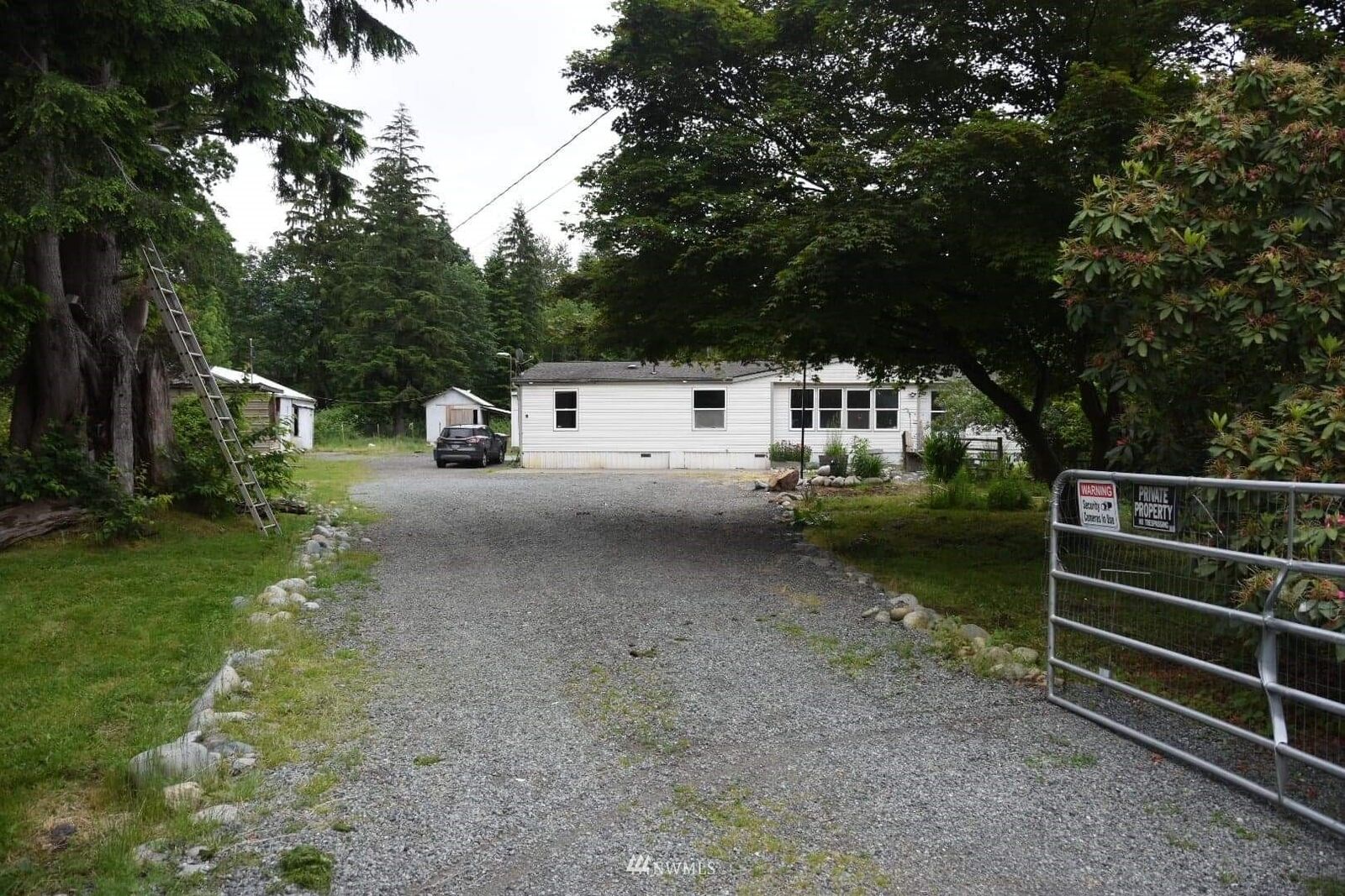 Property Photo: 16123 358th Avenue SE WA 98294