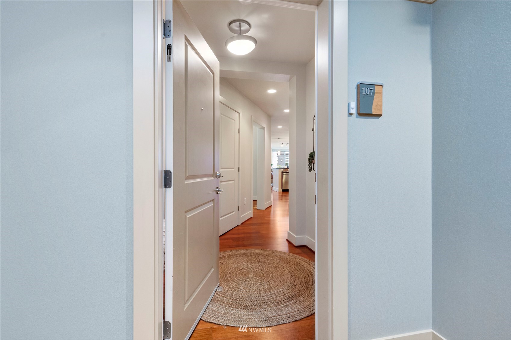 Property Photo: 55 Pine Street 107 WA 98020