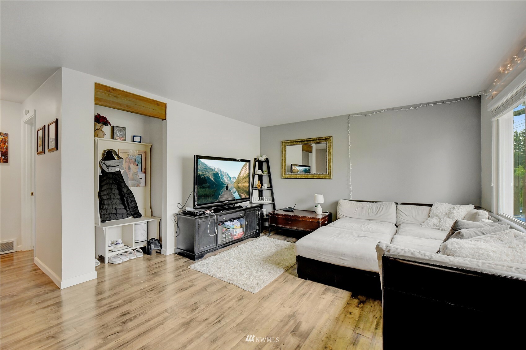 Property Photo: 10064 8th Avenue NW WA 98177