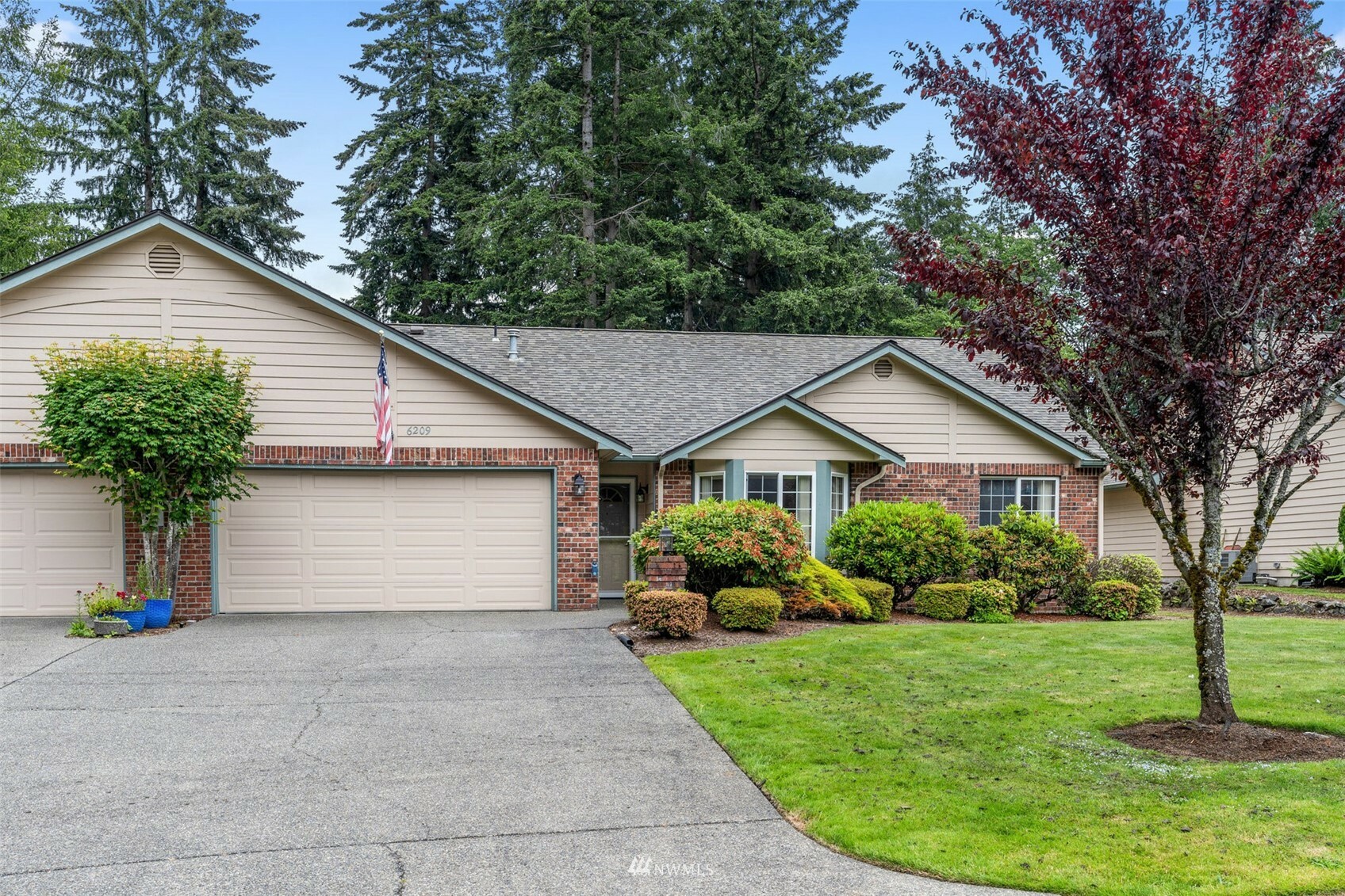 Property Photo:  6209 59th Avenue Ct W  WA 98467 