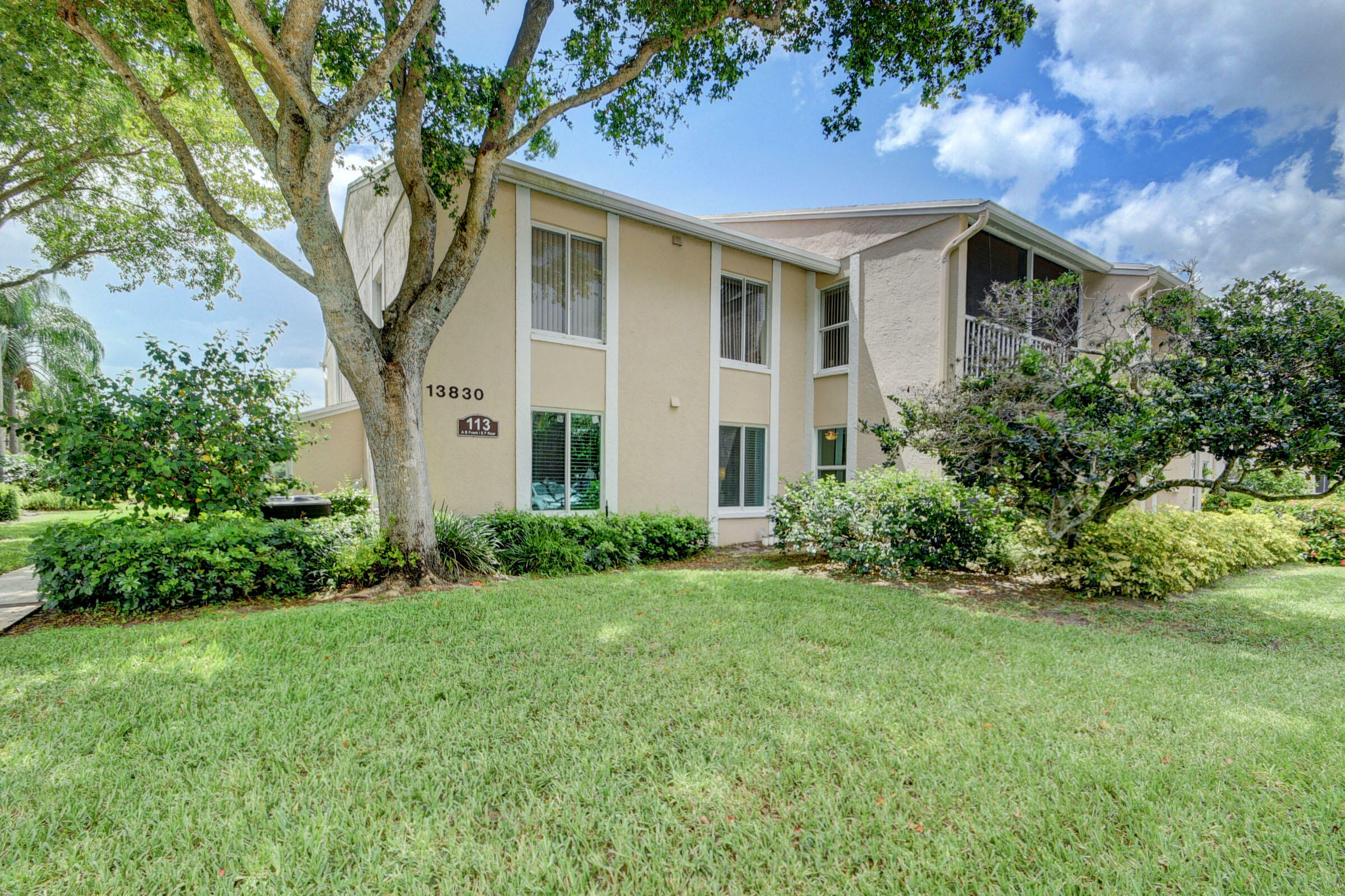 Property Photo:  13830 Oneida Drive A1  FL 33446 