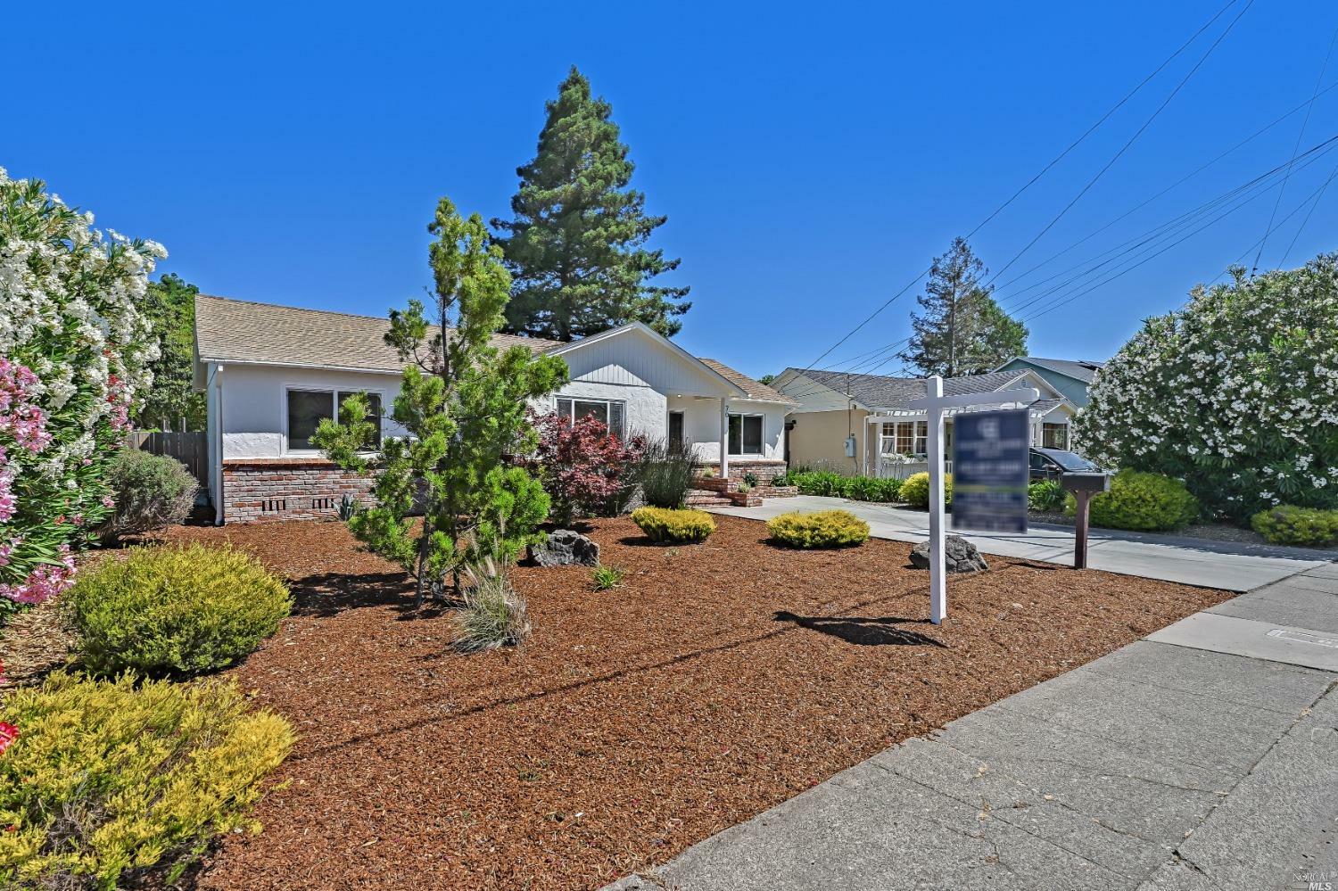 Property Photo:  70 Vendola Drive  CA 94903 