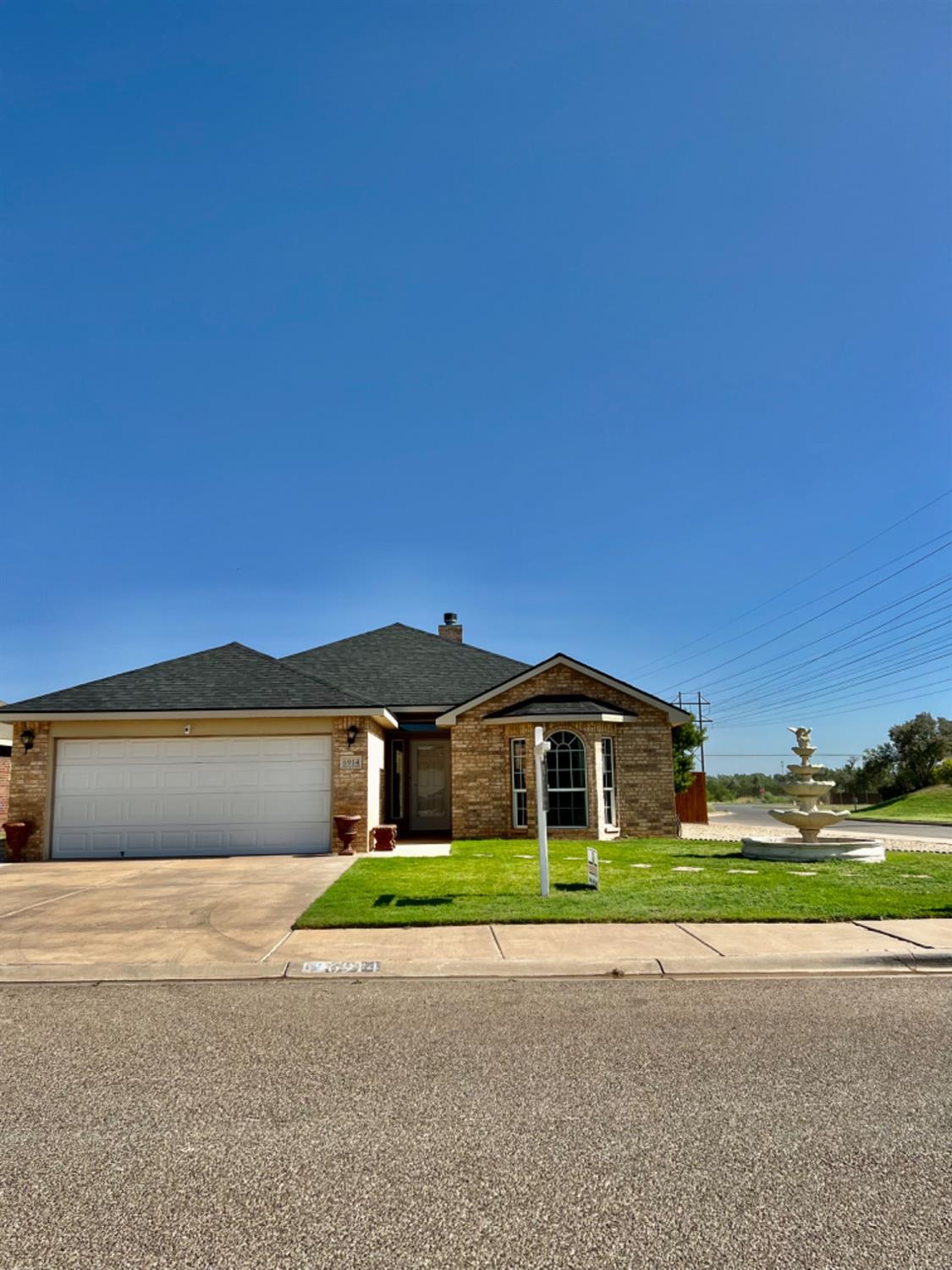 Property Photo: 6914 35th Street TX 79407