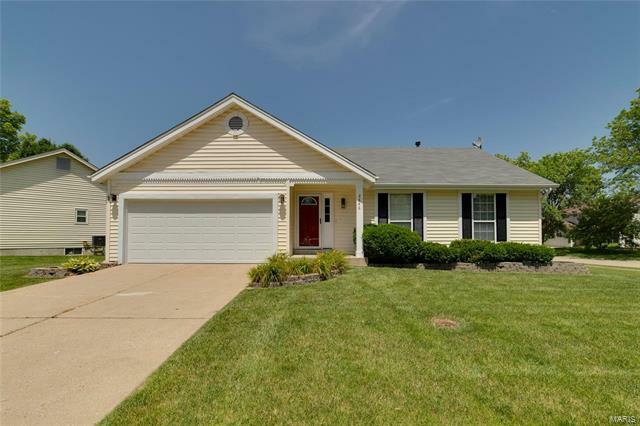 Property Photo:  2846 Chapel View Drive  MO 63031 