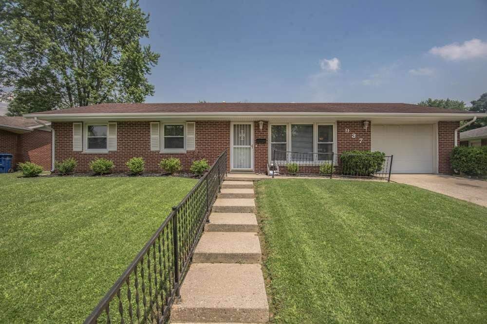 Property Photo: 937 S 18th Street IN 47374