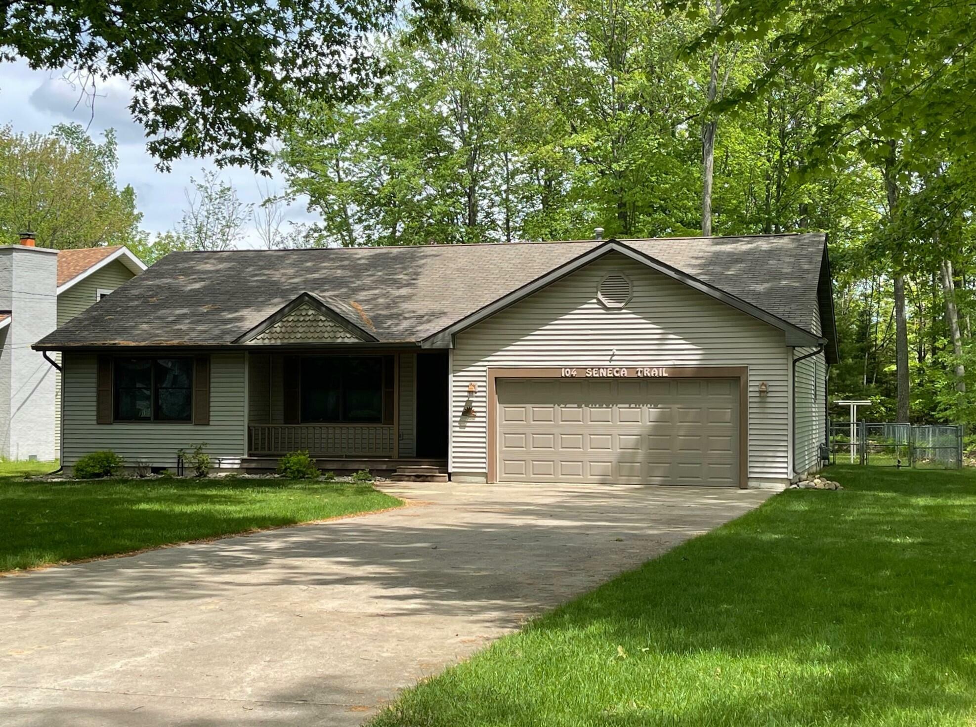 Property Photo:  104 Seneca Trail  MI 48651 