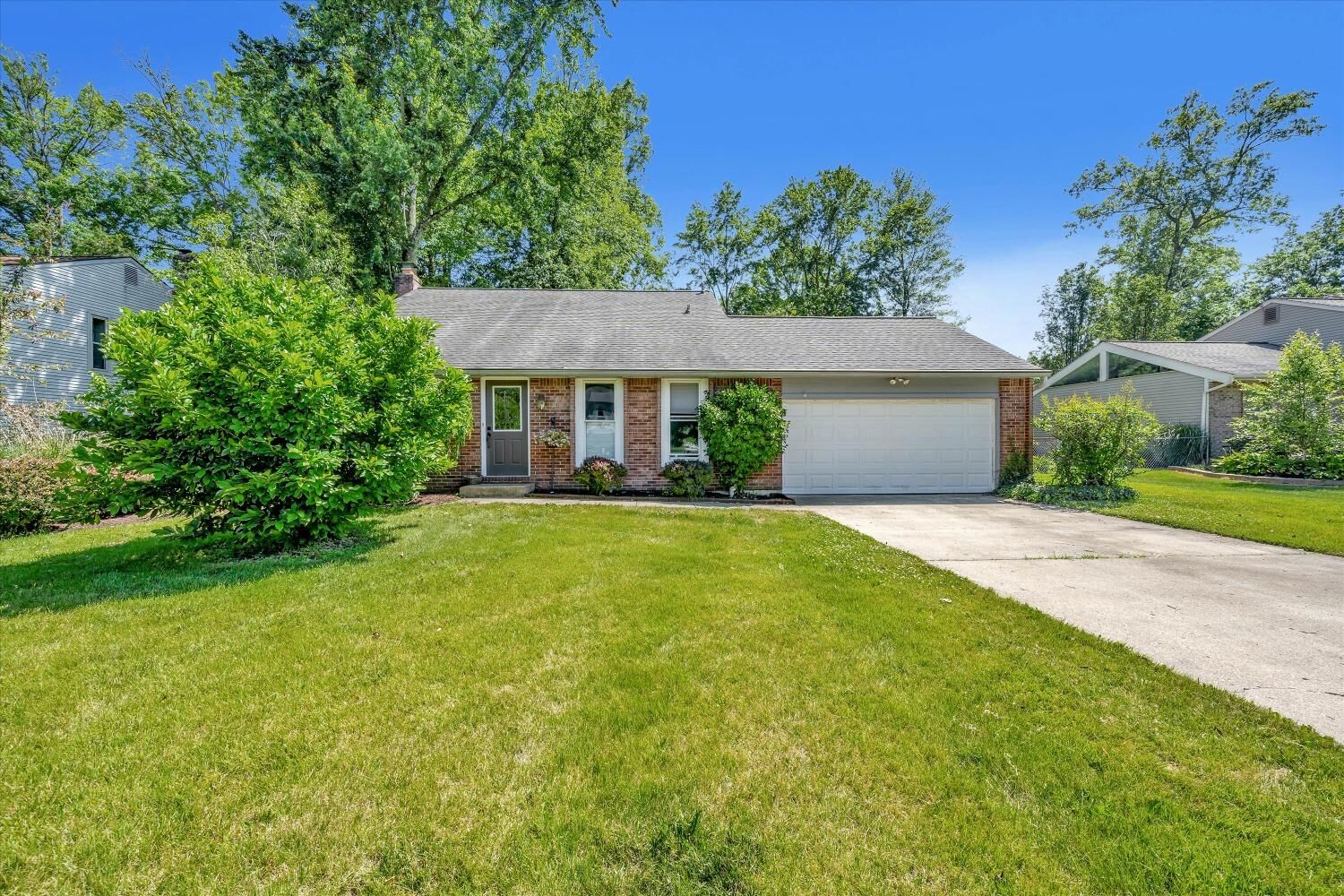 Property Photo:  1263 Deblin Dr  OH 45150 