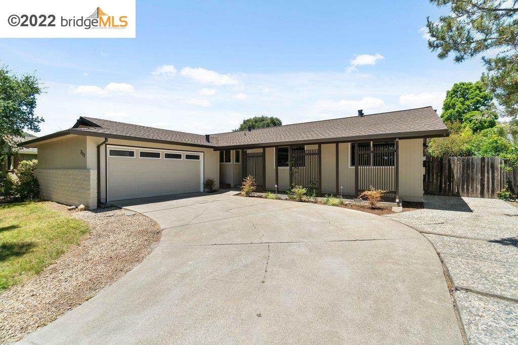 Property Photo: 232 San Felipe Way CA 94945