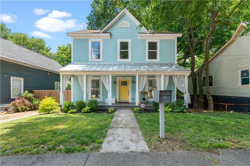 Property Photo:  692 Garibaldi Street SW  GA 30310 