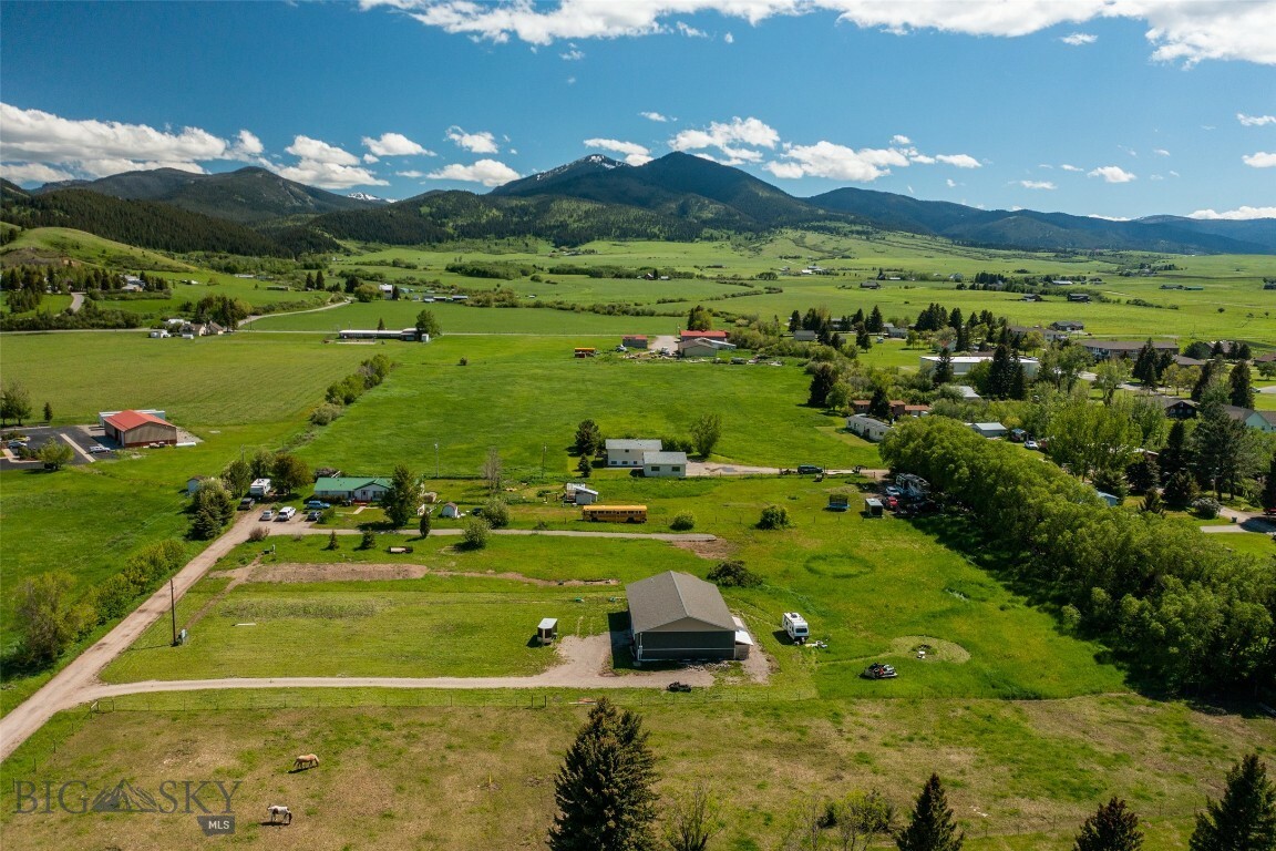 Property Photo:  251 Canyon View Road  MT 59715 