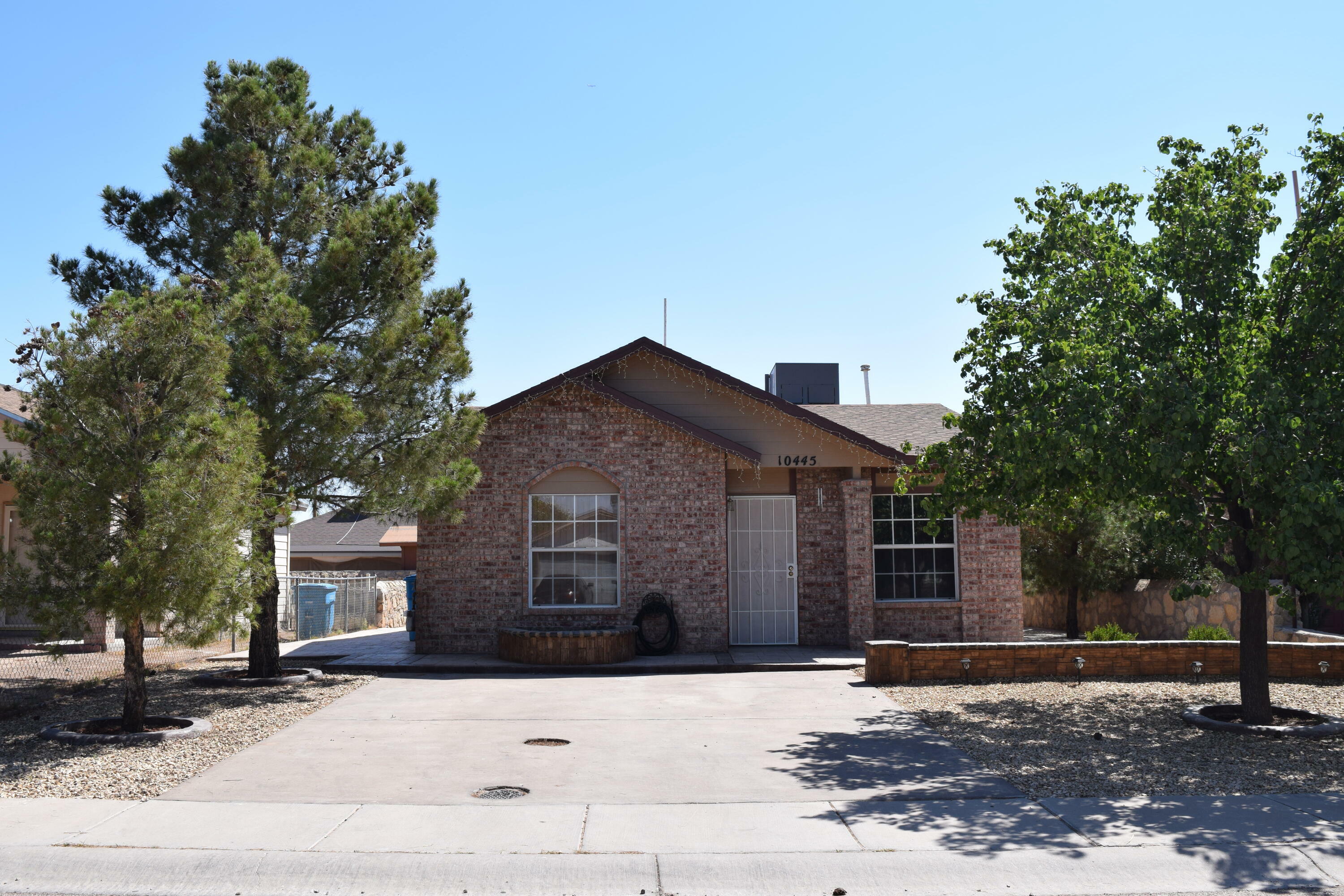 10445 Valle Del Mar Drive  Socorro TX 79927 photo