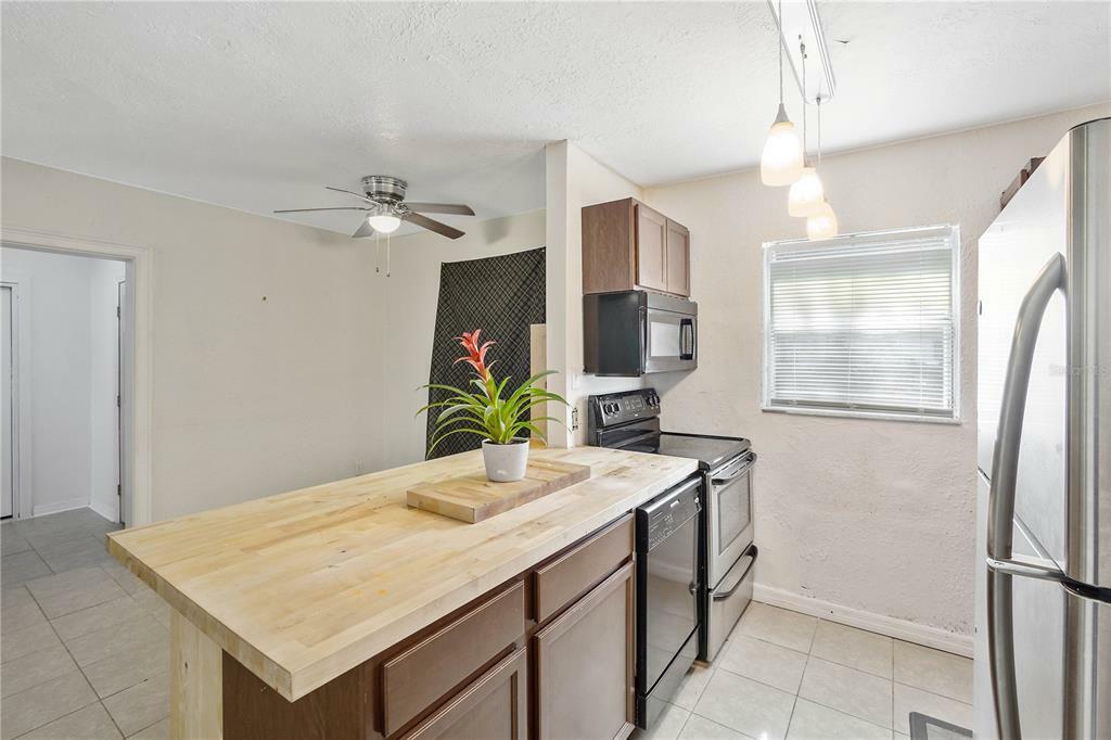 Property Photo:  7719 Aviano Avenue  FL 32819 