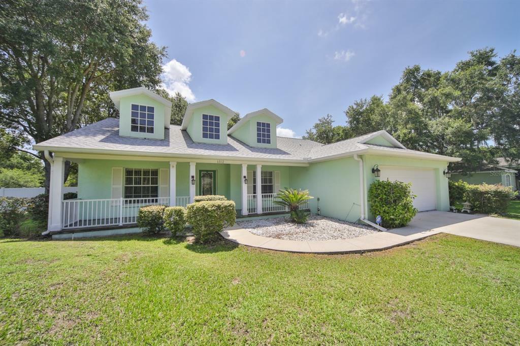 Property Photo: 6012 Harwell Estates Drive FL 33527