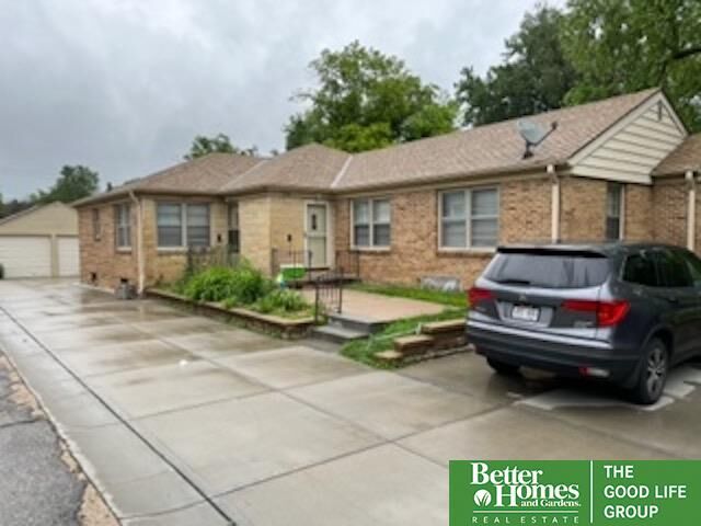 Property Photo:  5808/5806 Western  NE 68132 