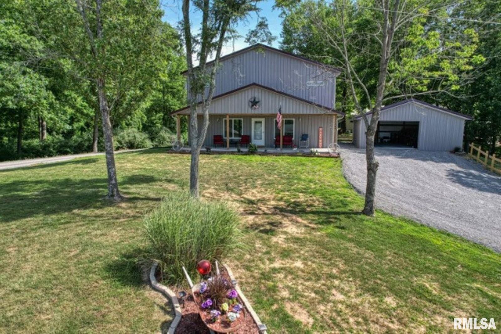 Property Photo: 13360 Lakeview IL 62922