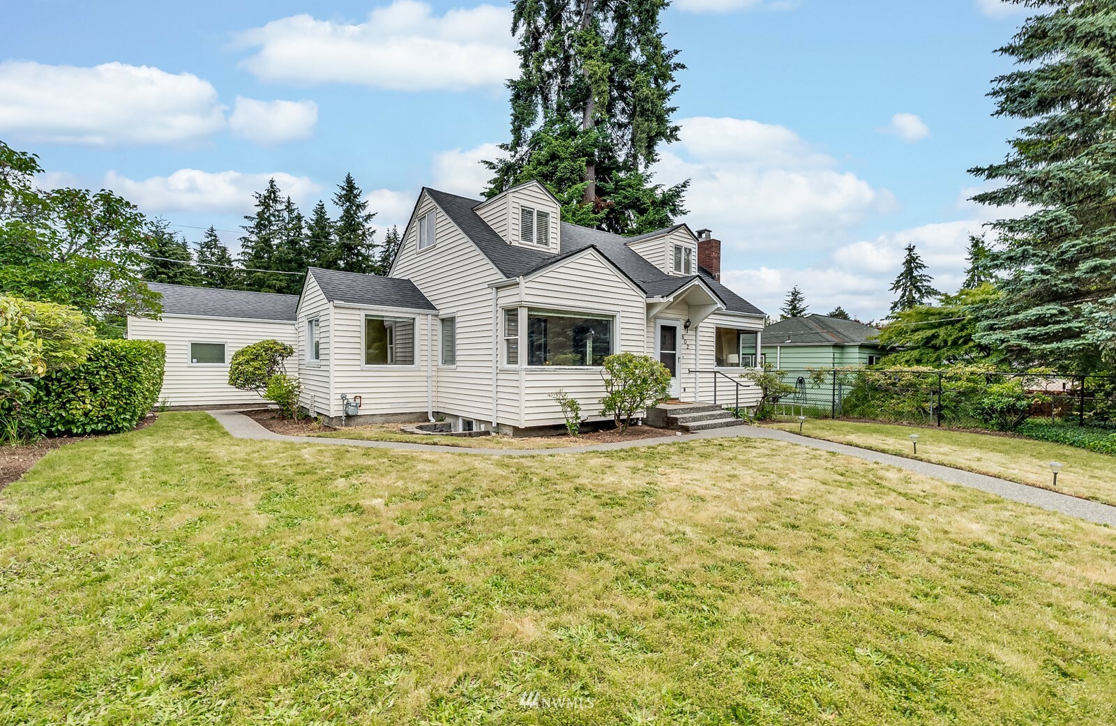 Property Photo:  802 NE 125th Street  WA 98125 